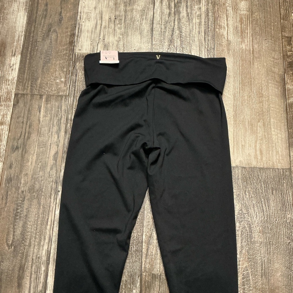 PINK Victoria Secrets Cropped Leggings Size 6 - Picture 8 of 9
